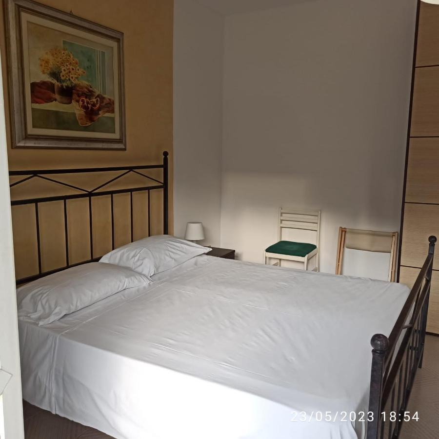 Marina D'Agro Residence Санта Тереза ди Рива Екстериор снимка